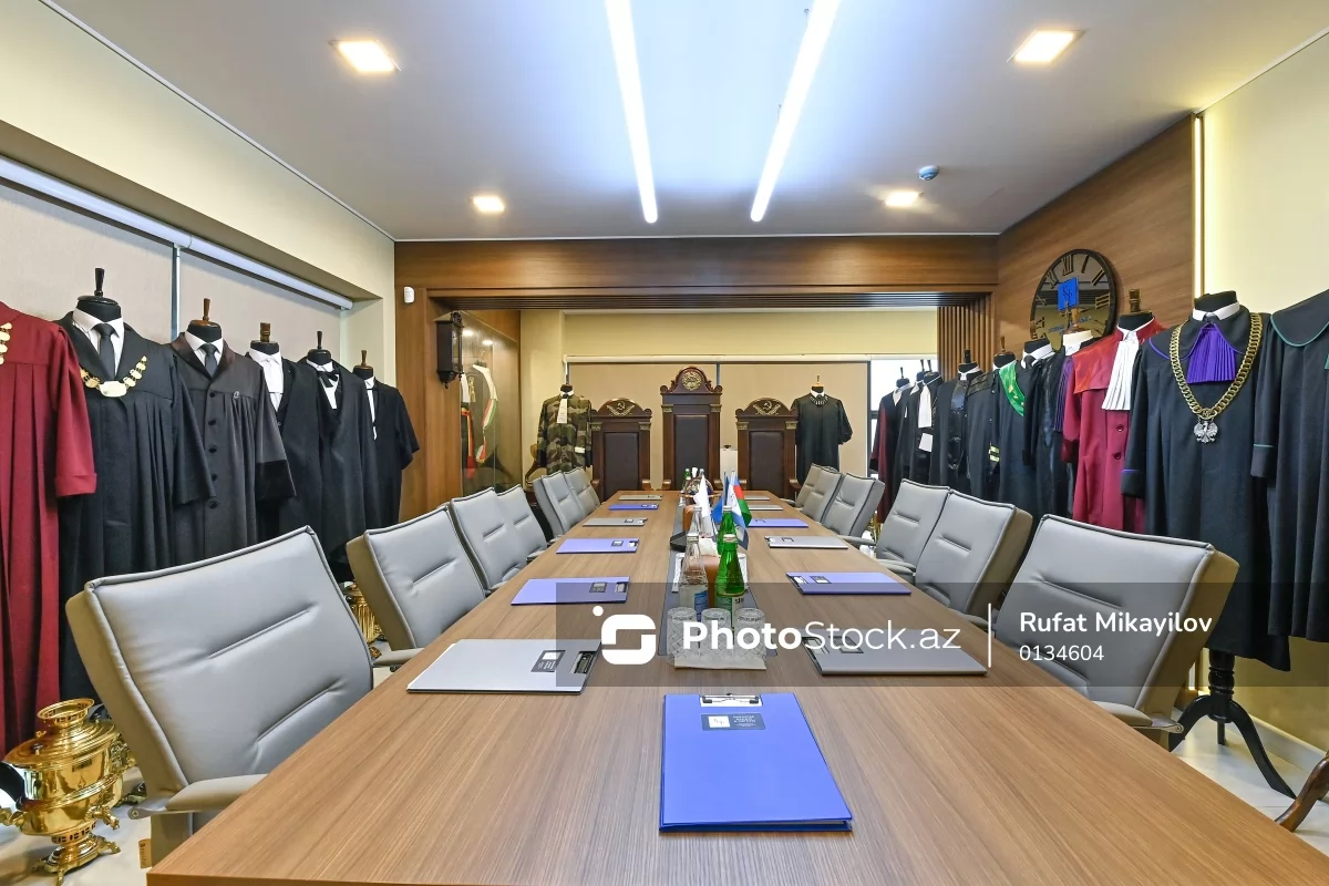 Oxu.az: Vəkilin qeyri-adi muzeyi: Hüquq tarixini yaşadan kolleksiya